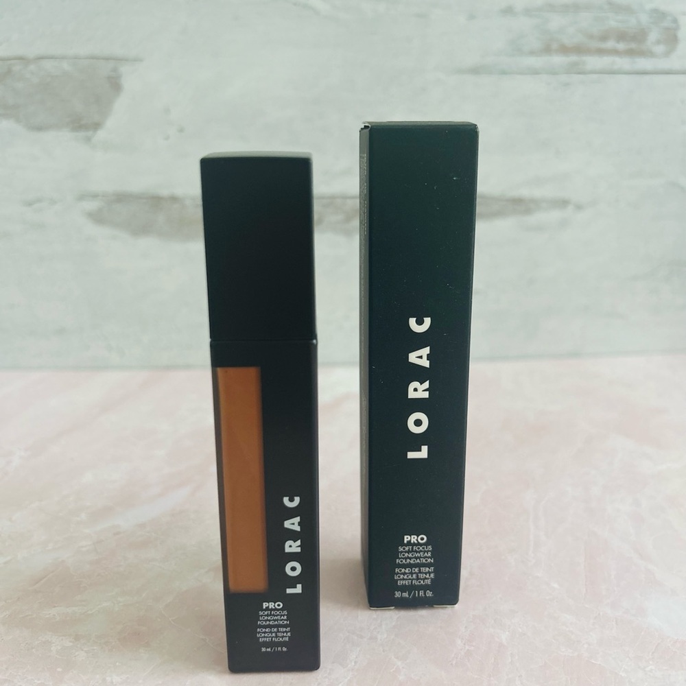 LORAC PRO Soft Focus Foundation